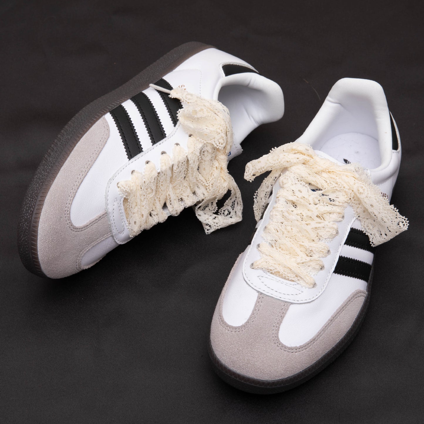 1 pair 140cm white hollowed lace sneaker/samba shoelaces